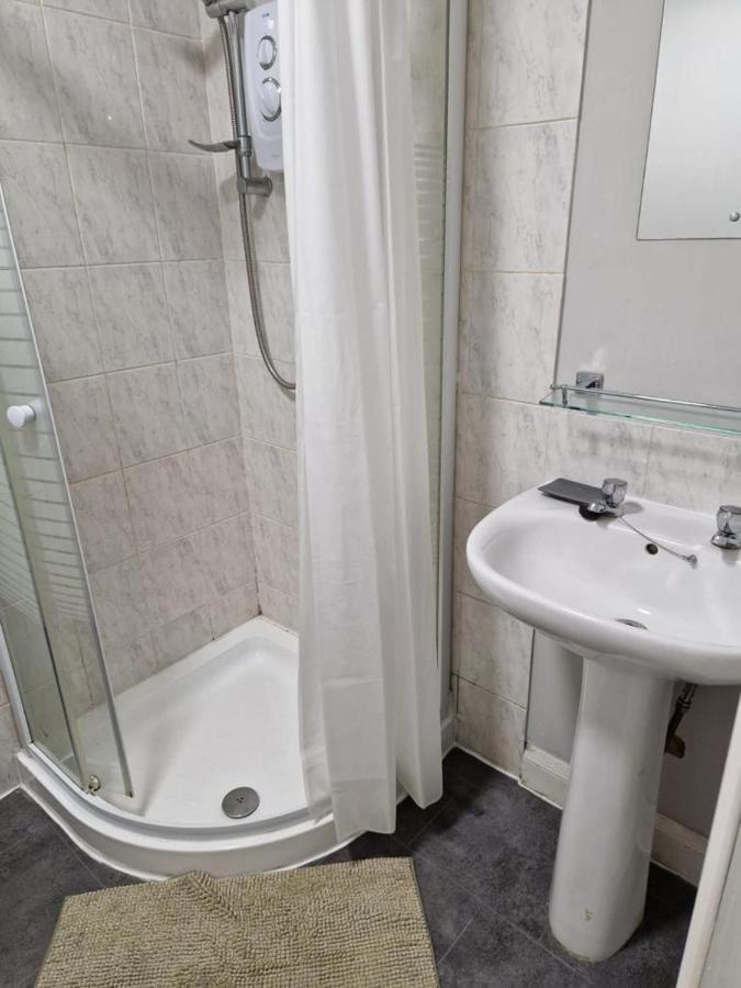 Spacious Victorian Studio Flat Apartment Doncaster Exterior foto
